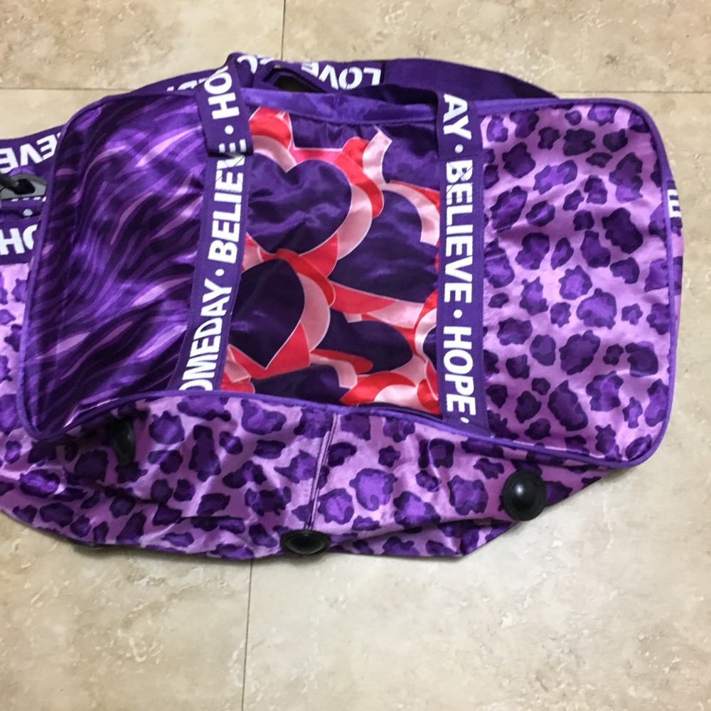 Justin Bieber’s traveling bag